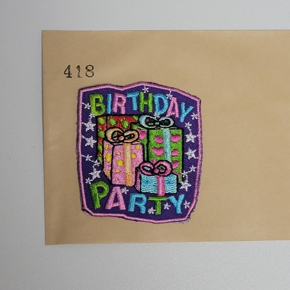 VTG Iron On Patch, Birthday Party Presents - Picture 6 of 6